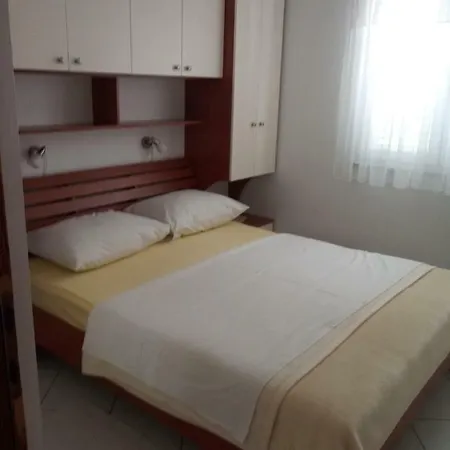 Apartment Ana *