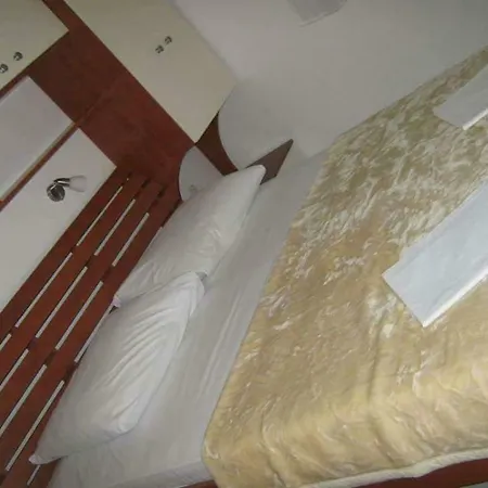 Ana Apartment