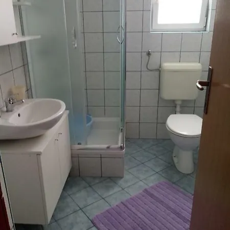 Apartment Ana Vir