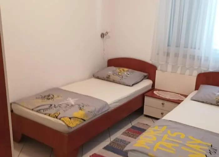 Ana * Вир